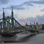 Красивые фотографии ночного Будапешта.