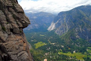 Вид на долину от Йосемитского водопада