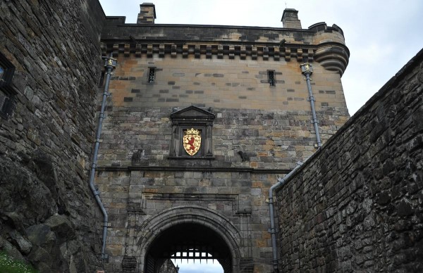 Проходные ворота в замок