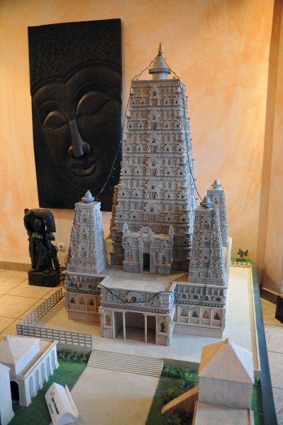Храм Махабоди ,Индия Бодх-Гая
