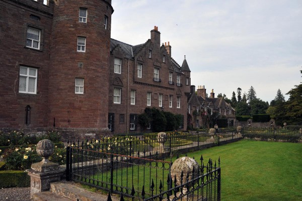 Замок Гламис Шотландия продолжение