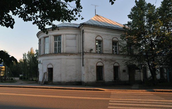 Дом культуры(бывший театр)