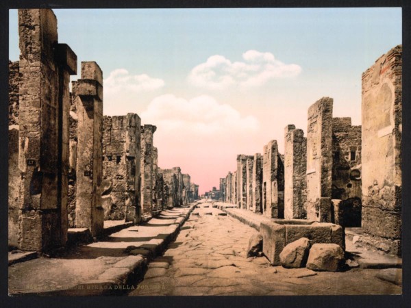 Fortuna-Street-Pompeii-Italy