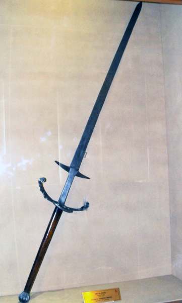 Стамбул Военный музей-1-14 европейский двуручный меч