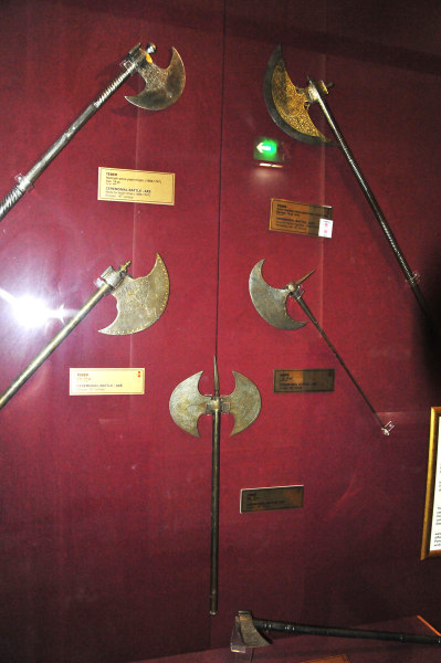 Стамбул Военный музей-1-16 боевые топоры