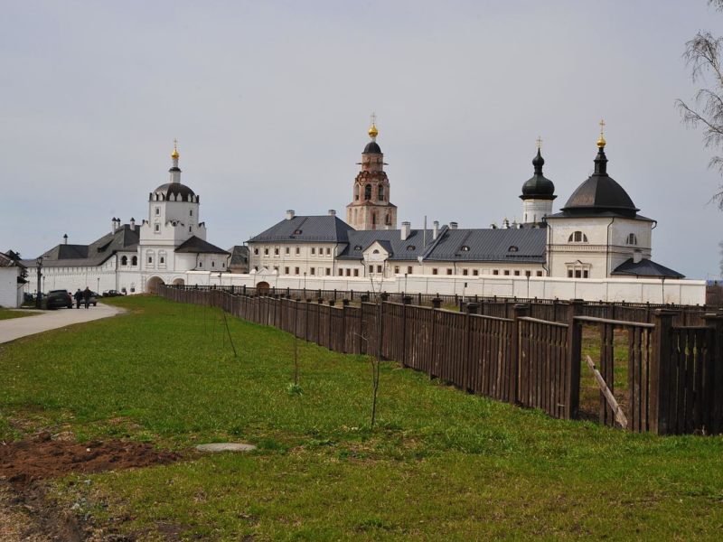 Богородице-Успенский монастырь-1