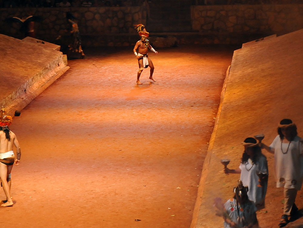Театрализованное представление в парке Шкарет Мексика-35
