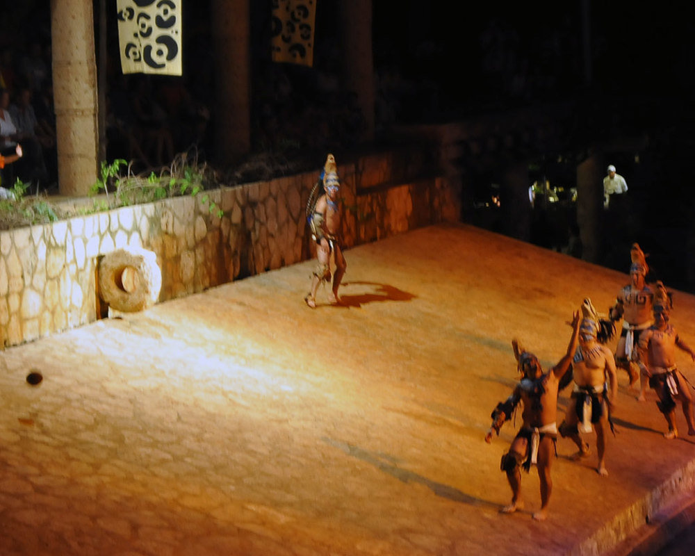 Театрализованное представление в парке Шкарет Мексика-49