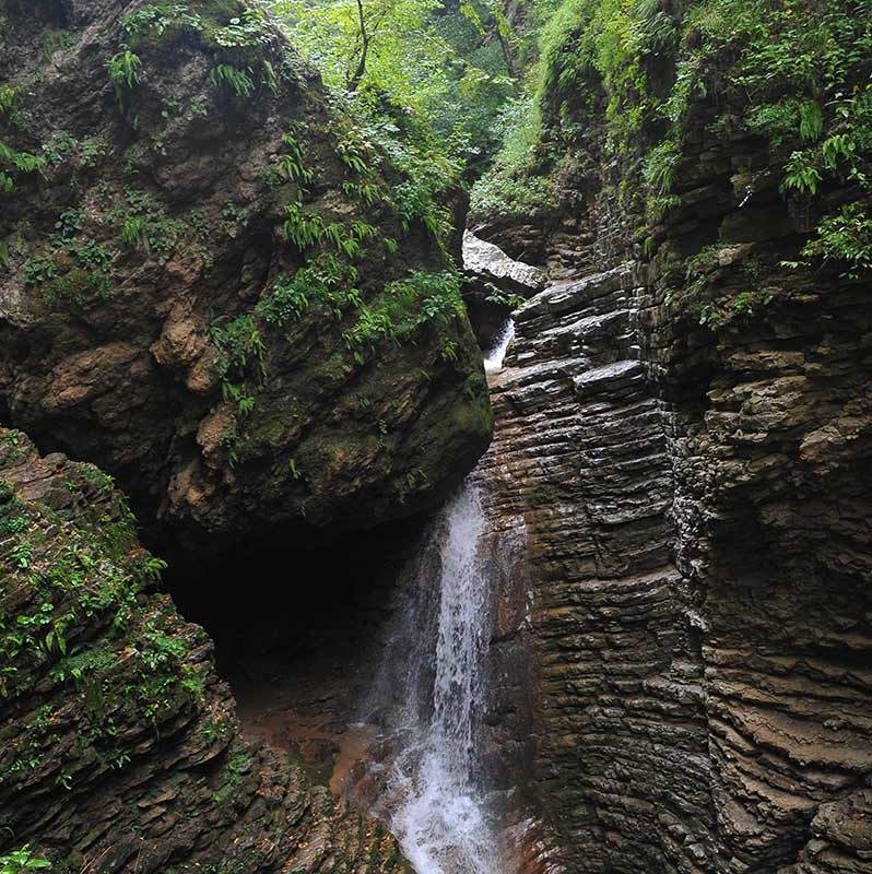 Водопад "Сердце Руфабго"-2