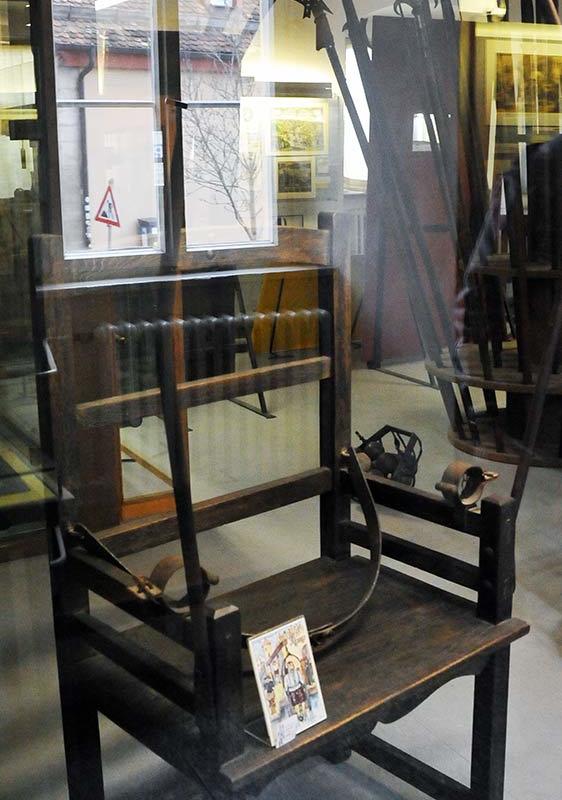 Музей криминалистики средневековья-2-32 Кресло для утопления