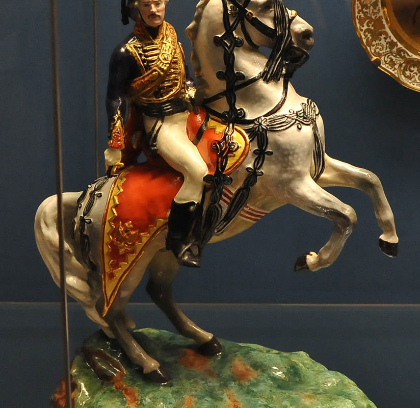 Скульптура "Офицер лейб-гвардии Гусарского полка начала царствования Александра 1