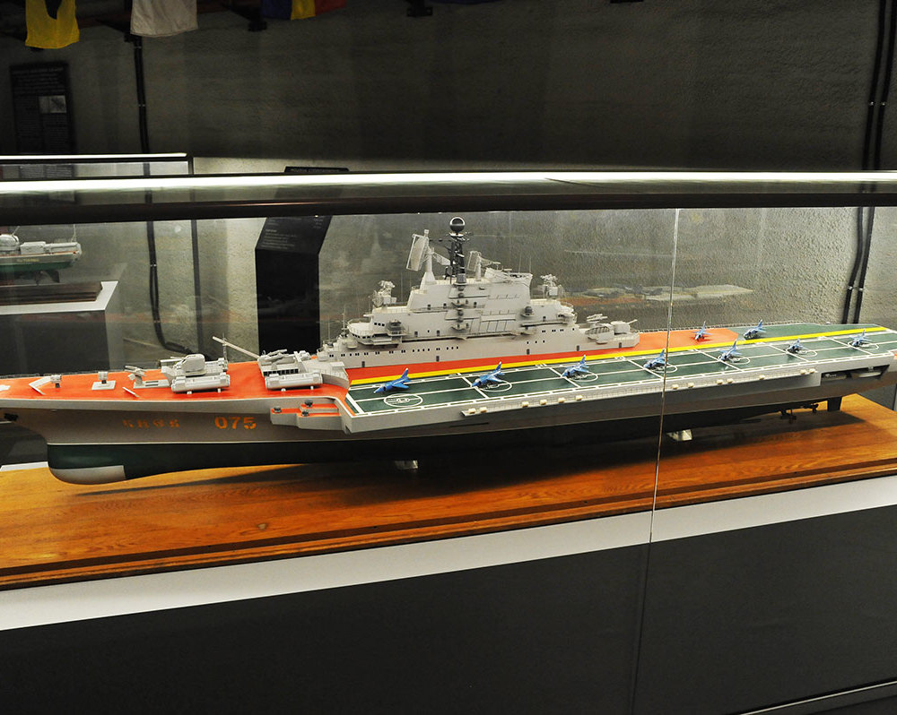 Модели кораблей -носителей ядерного оружия -1