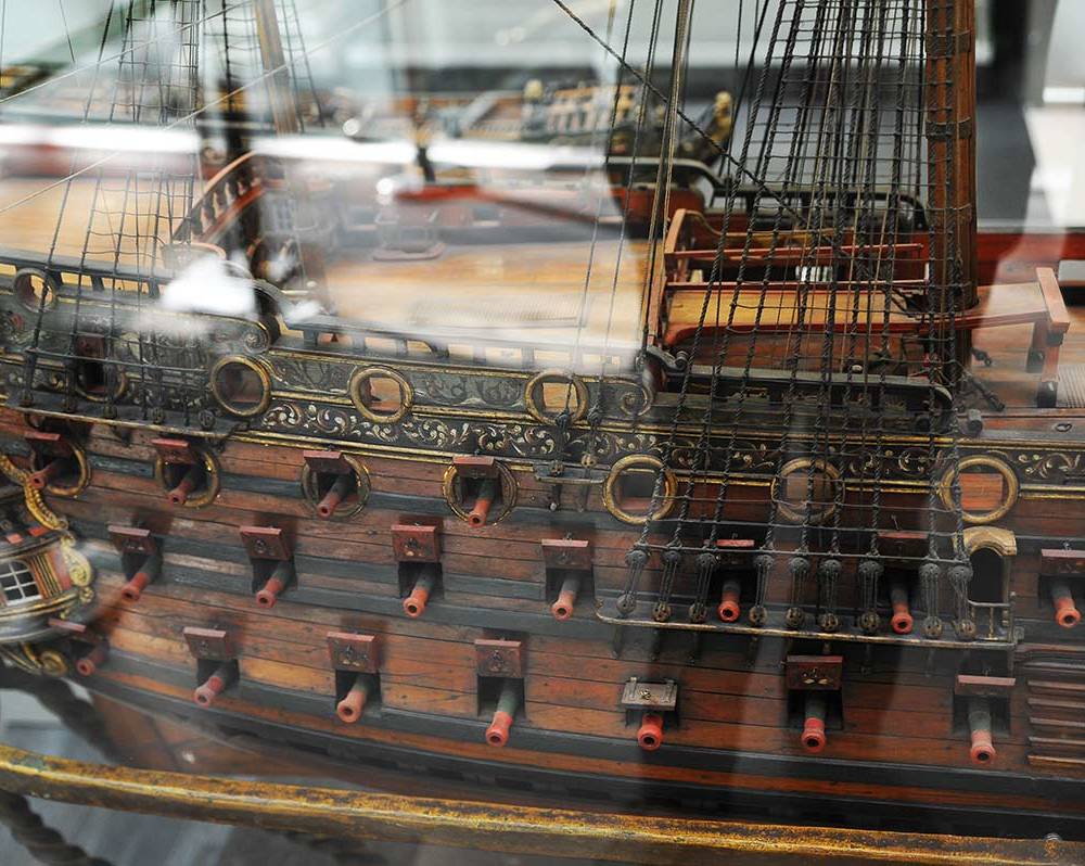 Модель военного  корабля 18 век -2
