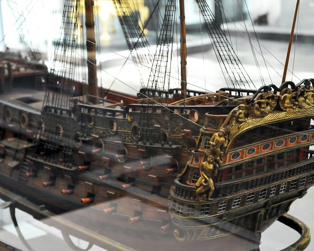 Модель военного  корабля 18 век -9