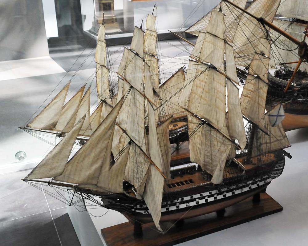 Модель 74-пушечного корабля "Ингерманланд"(1842) Создан в 1840-е годы для императора Николая 1. Масштаб 1:96