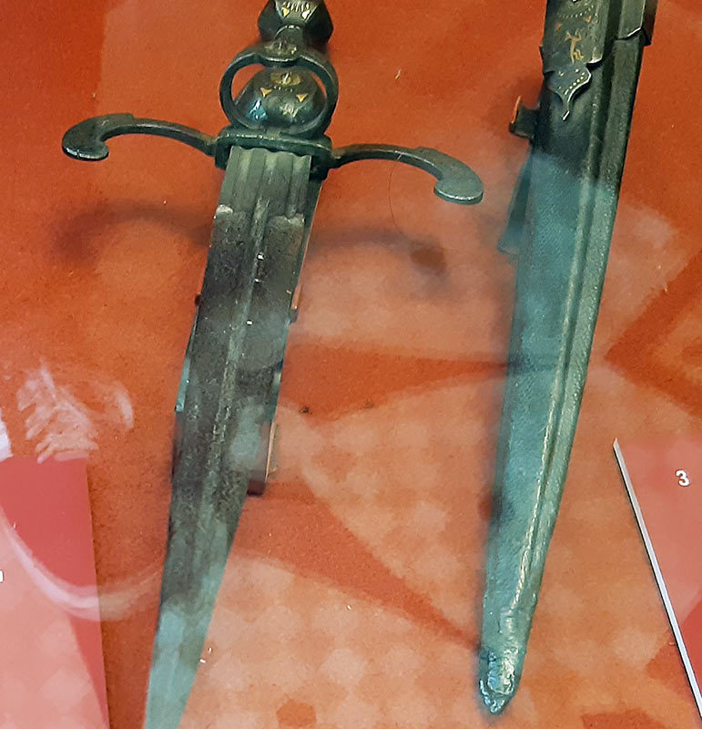 Эрмитаж. Коллекция  оружия 15-17 века-5