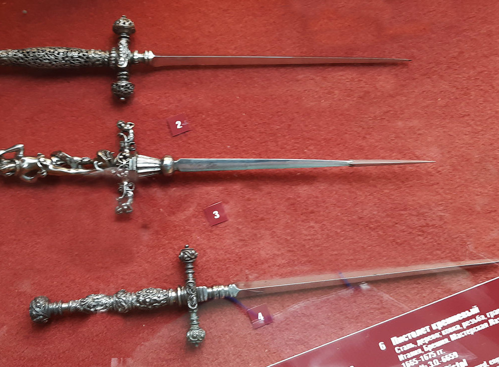 Эрмитаж. Коллекция  оружия 15-17 века-9