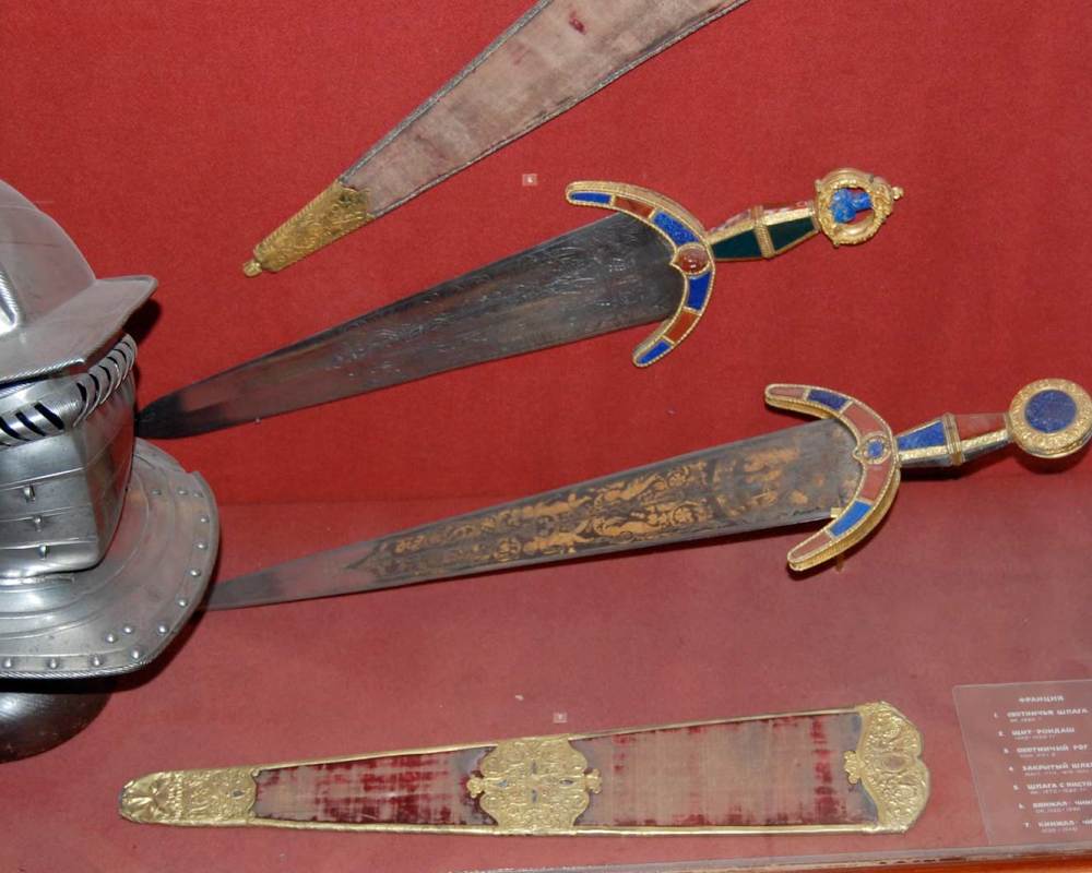 Эрмитаж. Коллекция  оружия 15-17 века-39