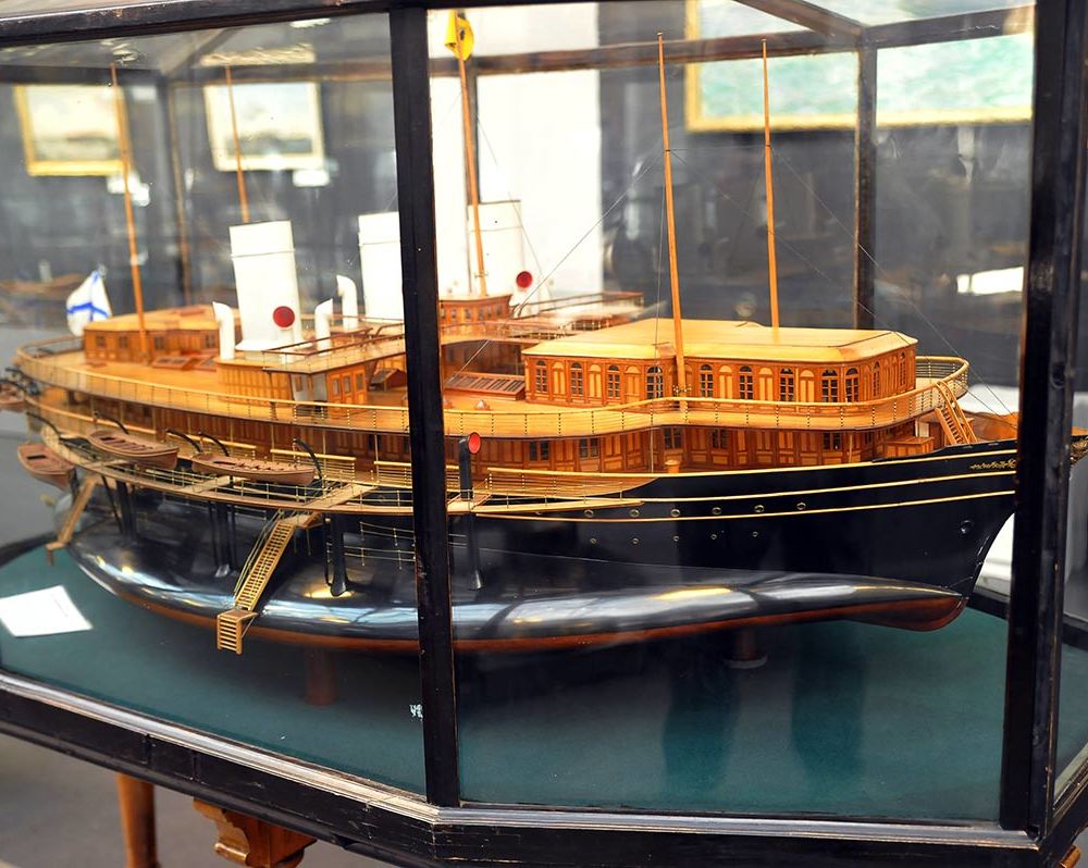 Модель императорской яхты "Ливадия" -2
