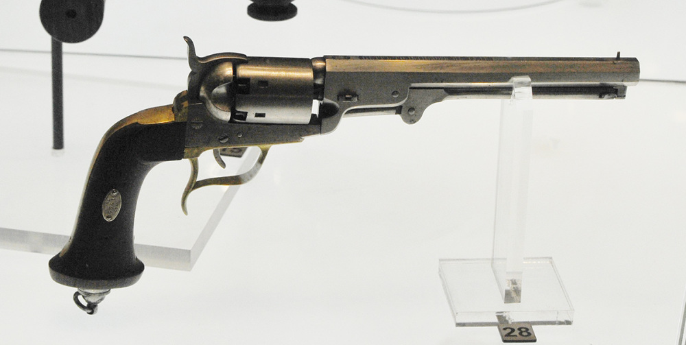 Легендарный капсюльный револьвер Кольта обр. 1851 г.