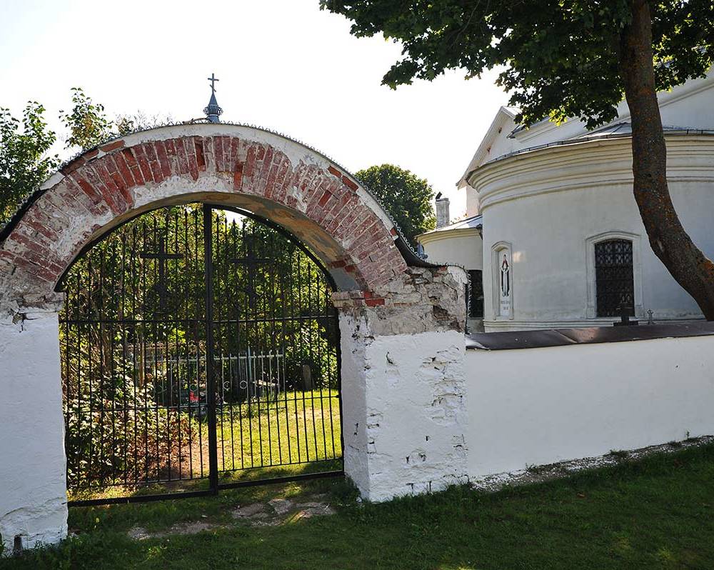 Церковь Петра и Павла -1