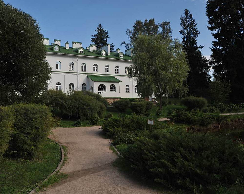 Сестринские корпуса -3