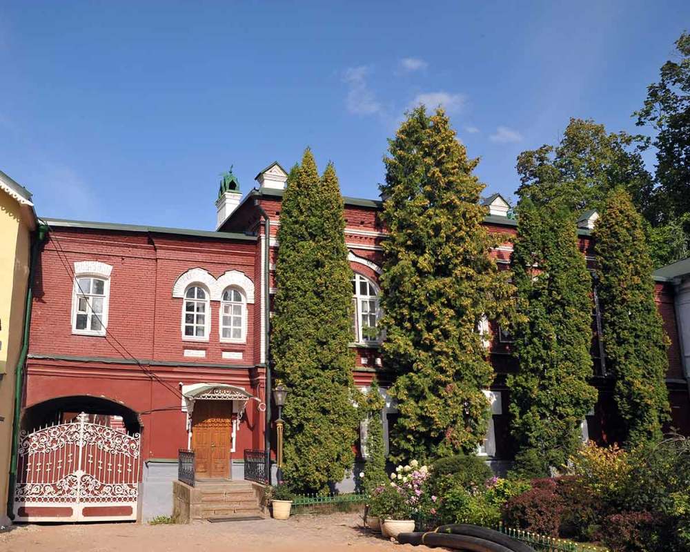 Лазаревский храм-1
