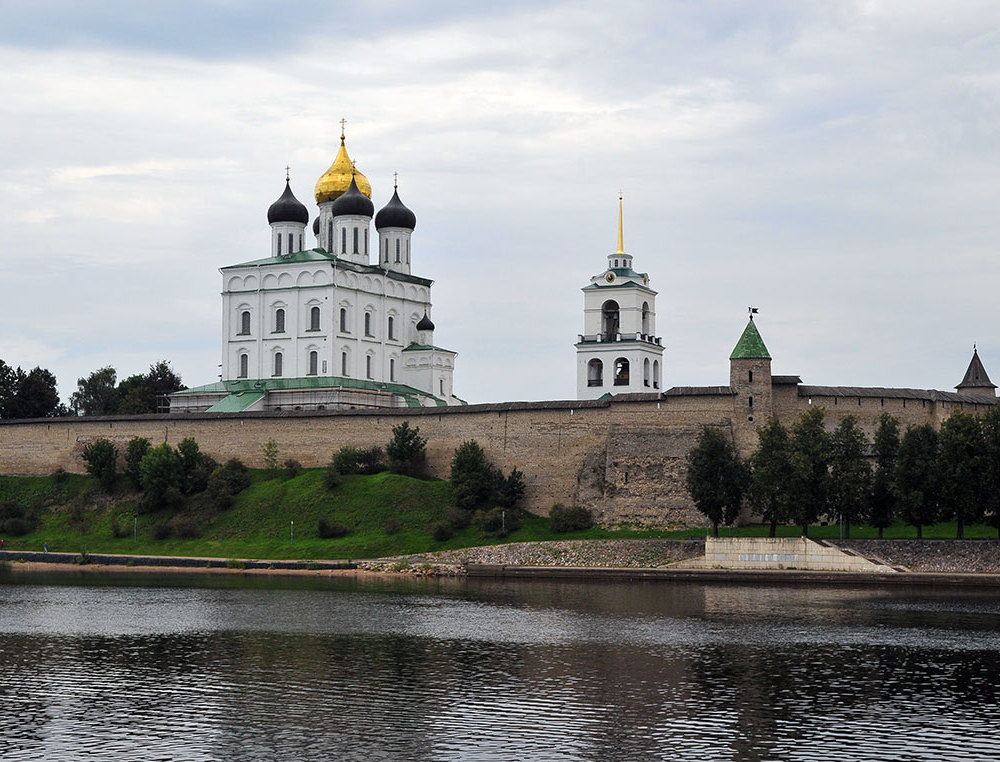 Виды Псковского кремля-3