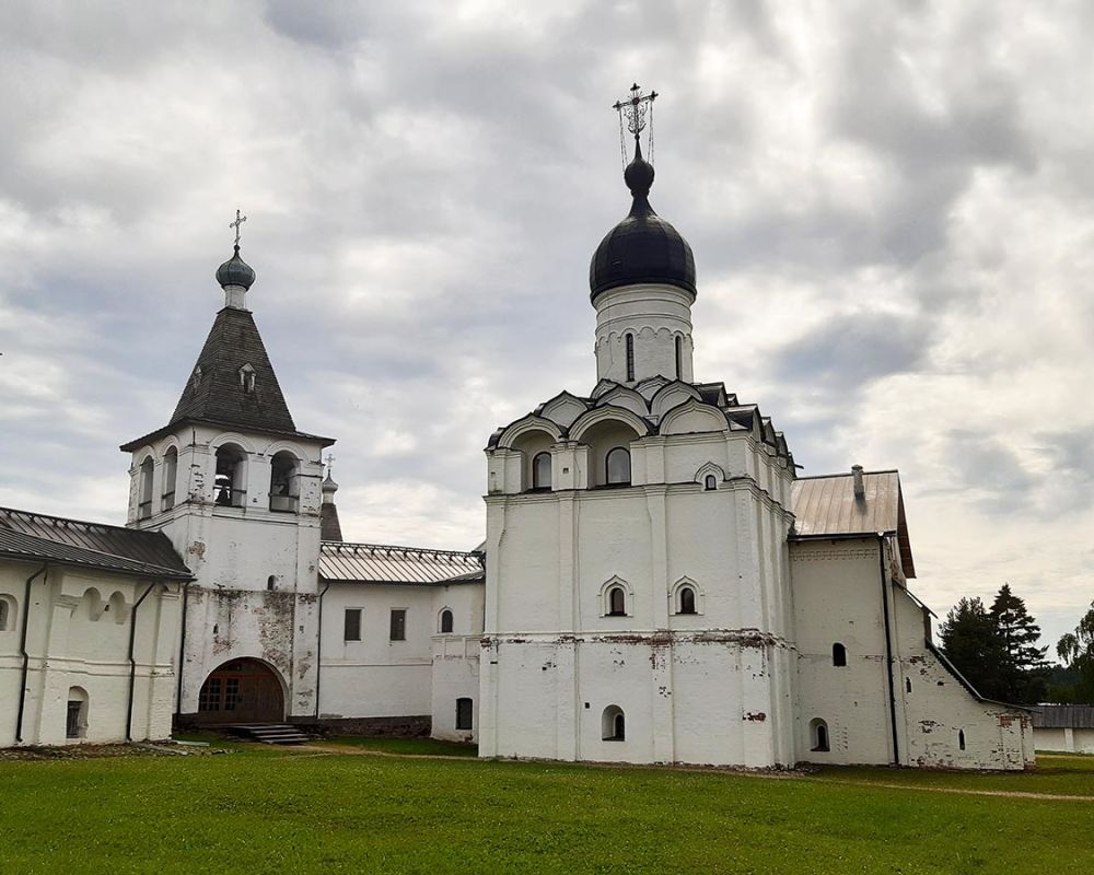 Ферапонтов Белозерский Богородице-Рождественский монастырь-6